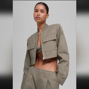 ALO Yoga Cropped Utility Jacket in Olive